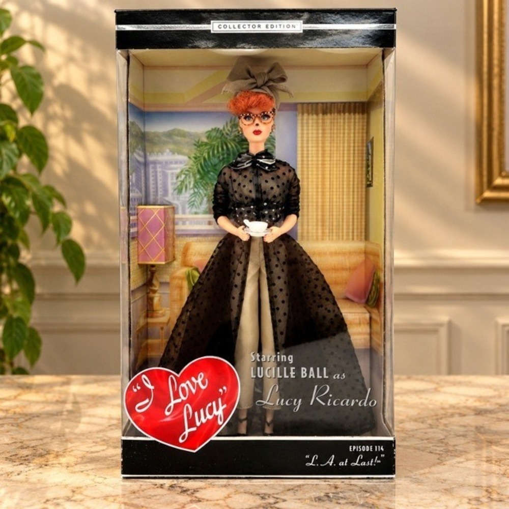 Mattel I Love Lucy L.A. at Last Lucy Ricardo Doll B1078 Episode 114 2002